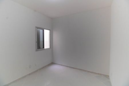 Quarto de casa de condomínio para alugar com 1 quarto, 45m² em Engenho do Mato, Niterói