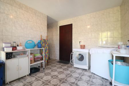 Casa à venda com 320m², 3 quartos e 7 vagasÁrea de Serviço