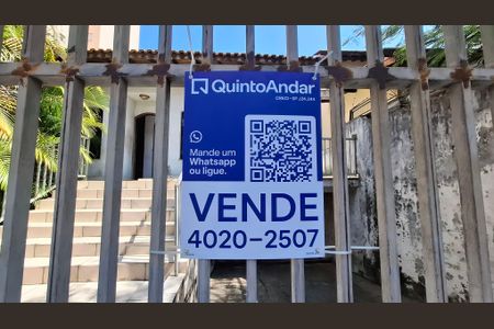 Casa à venda com 320m², 3 quartos e 7 vagasPlaca 