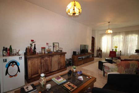 Sala de casa à venda com 3 quartos, 320m² em Vila Príncipe de Gales, Santo André