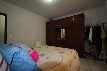 Casa à venda com 320m², 3 quartos e 7 vagasQuarto 2