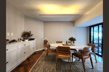 Apartamento à venda com 150m², 2 quartos e 2 vagas Apartamento à venda com 150m², 2 quartos e 2 vagasSala de Jantar