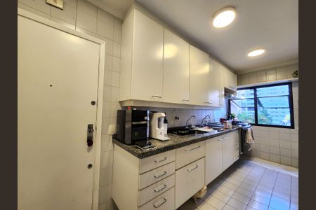 Apartamento à venda com 150m², 2 quartos e 2 vagas Apartamento à venda com 150m², 2 quartos e 2 vagasCozinha