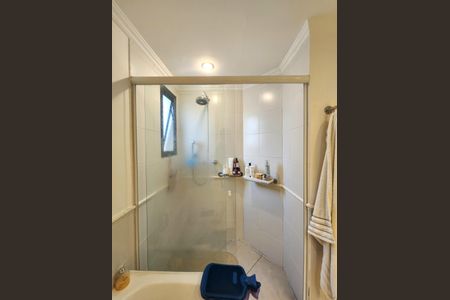 Apartamento à venda com 150m², 2 quartos e 2 vagas Apartamento à venda com 150m², 2 quartos e 2 vagasBanheiro da Suíte 2