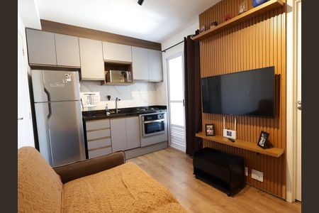 Cozinha de apartamento para alugar com 2 quartos, 32m² em Jardim Monte Kemel, São Paulo