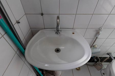 Banheiro de kitnet/studio para alugar com 1 quarto, 30m² em Vila Buarque, São Paulo