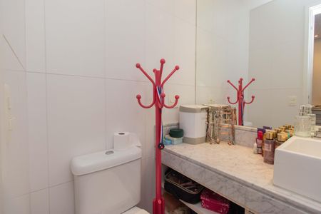 Apartamento à venda com 184m², 4 quartos e 3 vagas Apartamento à venda com 184m², 4 quartos e 3 vagasBanheiro da Suíte 3