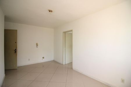 Sala de apartamento para alugar com 1 quarto, 45m² em Partenon, Porto Alegre