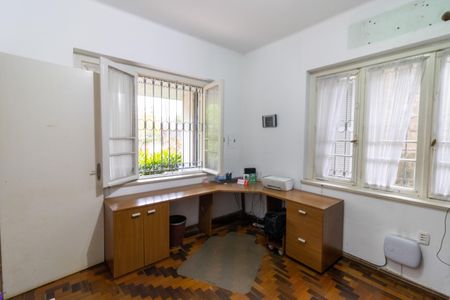 Casa para alugar com 600m², 4 quartos e 4 vagasEscritório