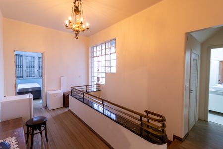 Casa para alugar com 600m², 4 quartos e 4 vagasCorredor