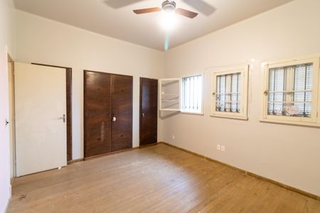 Casa para alugar com 600m², 4 quartos e 4 vagasQuarto 1