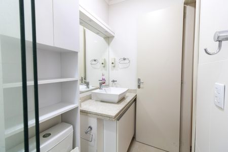 Casa para alugar com 600m², 4 quartos e 4 vagasBanheiro Social