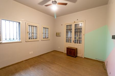 Casa para alugar com 600m², 4 quartos e 4 vagasQuarto 1