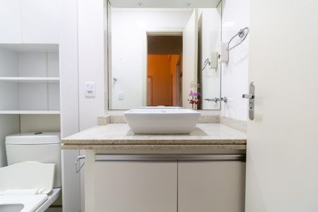 Casa para alugar com 600m², 4 quartos e 4 vagasBanheiro Social