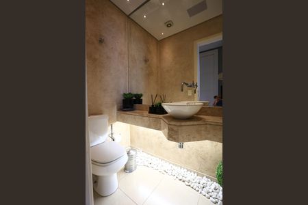 Apartamento à venda com 212m², 3 quartos e 4 vagas Apartamento à venda com 212m², 3 quartos e 4 vagasLavabo