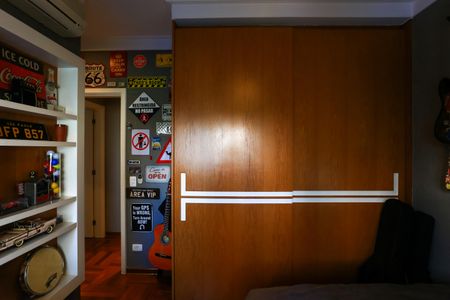 Apartamento à venda com 212m², 3 quartos e 4 vagas Apartamento à venda com 212m², 3 quartos e 4 vagasSuíte 2