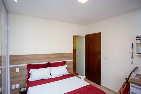 Casa à venda com 500m², 3 quartos e 1 vagaSuíte