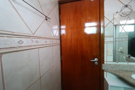 Casa para alugar com 370m², 7 quartos e 8 vagasBanheiro Social 1