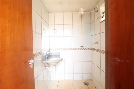 Casa para alugar com 370m², 7 quartos e 8 vagasBanheiro de Serviço