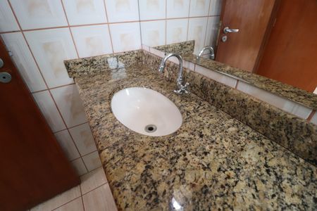 Casa para alugar com 370m², 7 quartos e 8 vagasBanheiro da Suíte