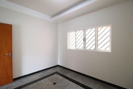 Casa para alugar com 370m², 7 quartos e 8 vagasQuarto 3