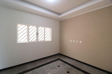 Casa para alugar com 370m², 7 quartos e 8 vagasQuarto 3