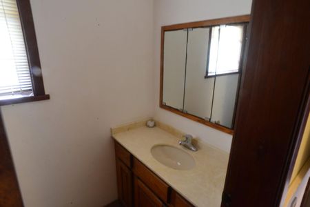 Casa de condomínio para alugar com 587m², 6 quartos e 3 vagas Casa de condomínio para alugar com 587m², 6 quartos e 3 vagasBanheiro do Quarto 2