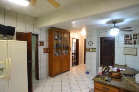 Casa de condomínio para alugar com 587m², 6 quartos e 3 vagas Casa de condomínio para alugar com 587m², 6 quartos e 3 vagasCozinha