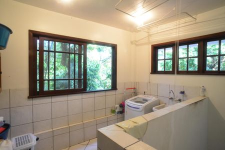 Casa de condomínio para alugar com 587m², 6 quartos e 3 vagas Casa de condomínio para alugar com 587m², 6 quartos e 3 vagasÁrea de Serviço