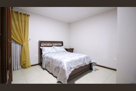 Casa à venda com 218m², 3 quartos e 5 vagasSuíte