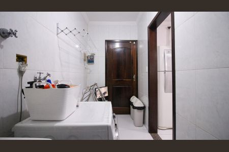 Casa à venda com 218m², 3 quartos e 5 vagasÁrea de Serviço