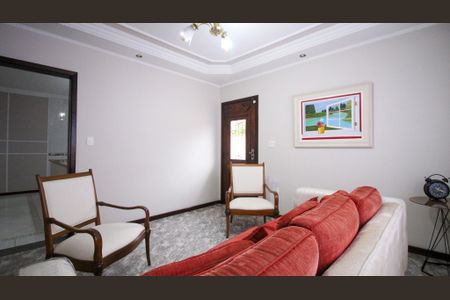 Casa à venda com 218m², 3 quartos e 5 vagasSala