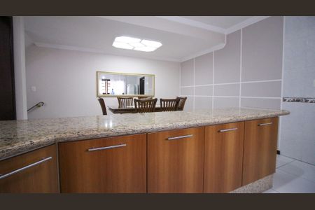Casa à venda com 218m², 3 quartos e 5 vagasCozinha