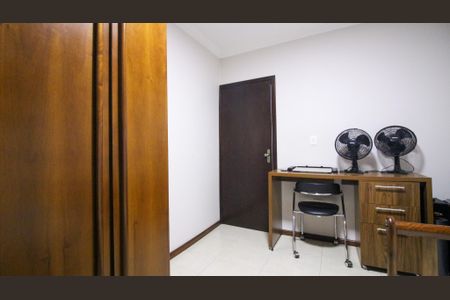 Casa à venda com 218m², 3 quartos e 5 vagasQuarto 1