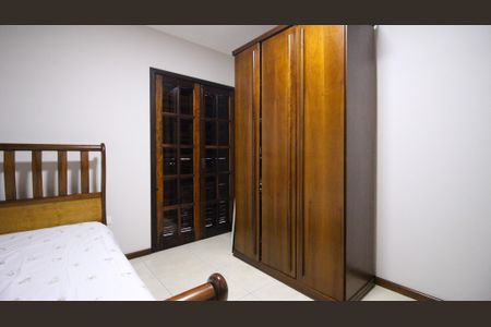 Casa à venda com 218m², 3 quartos e 5 vagasQuarto 1