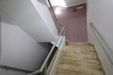 Apartamento à venda com 73m², 4 quartos e 1 vagaEscadas