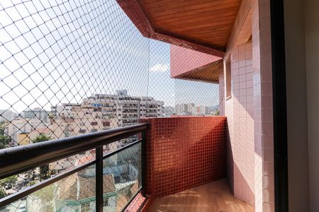 Apartamento à venda com 256m², 4 quartos e 4 vagasVaranda da Suíte 3