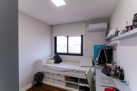 Apartamento à venda com 256m², 4 quartos e 4 vagasQuarto