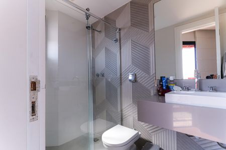 Apartamento à venda com 256m², 4 quartos e 4 vagasBanheiro da Suíte 3