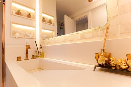 Apartamento à venda com 256m², 4 quartos e 4 vagasBanheiro Social