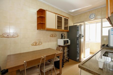 Apartamento à venda com 80m², 2 quartos e 2 vagasCozinha