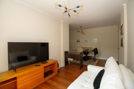 Apartamento à venda com 80m², 2 quartos e 2 vagasSala de Estar