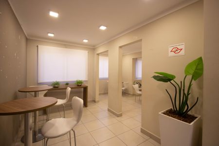 Apartamento para alugar com 41m², 2 quartos e sem vaga Apartamento para alugar com 41m², 2 quartos e sem vagaÁrea comum - Salão de festas