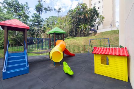 Apartamento para alugar com 41m², 2 quartos e sem vaga Apartamento para alugar com 41m², 2 quartos e sem vagaÁrea comum - Playground