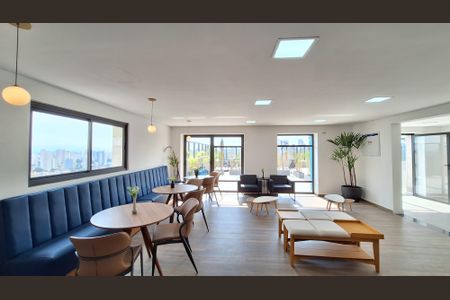 Apartamento para alugar com 27m², 1 quarto e sem vaga Apartamento para alugar com 27m², 1 quarto e sem vagaÁrea comum - Salão de festas