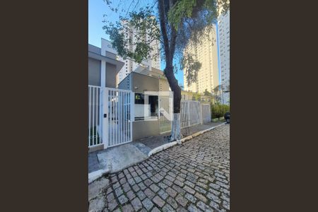 Casa de condomínio à venda com 85m², 3 quartos e 2 vagas