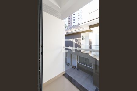 Casa de condomínio à venda com 85m², 3 quartos e 2 vagas