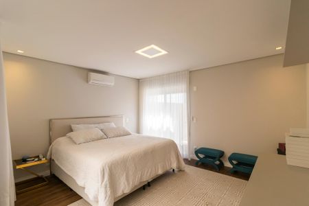 Casa de condomínio à venda com 320m², 4 quartos e 4 vagasSuíte 1