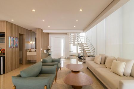 Casa de condomínio à venda com 320m², 4 quartos e 4 vagasSala