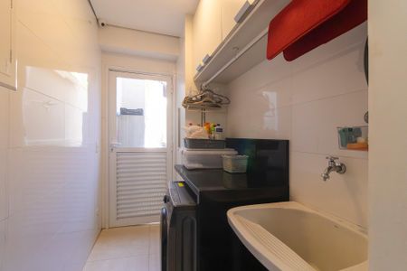 Casa de condomínio à venda com 320m², 4 quartos e 4 vagasÁrea de serviço